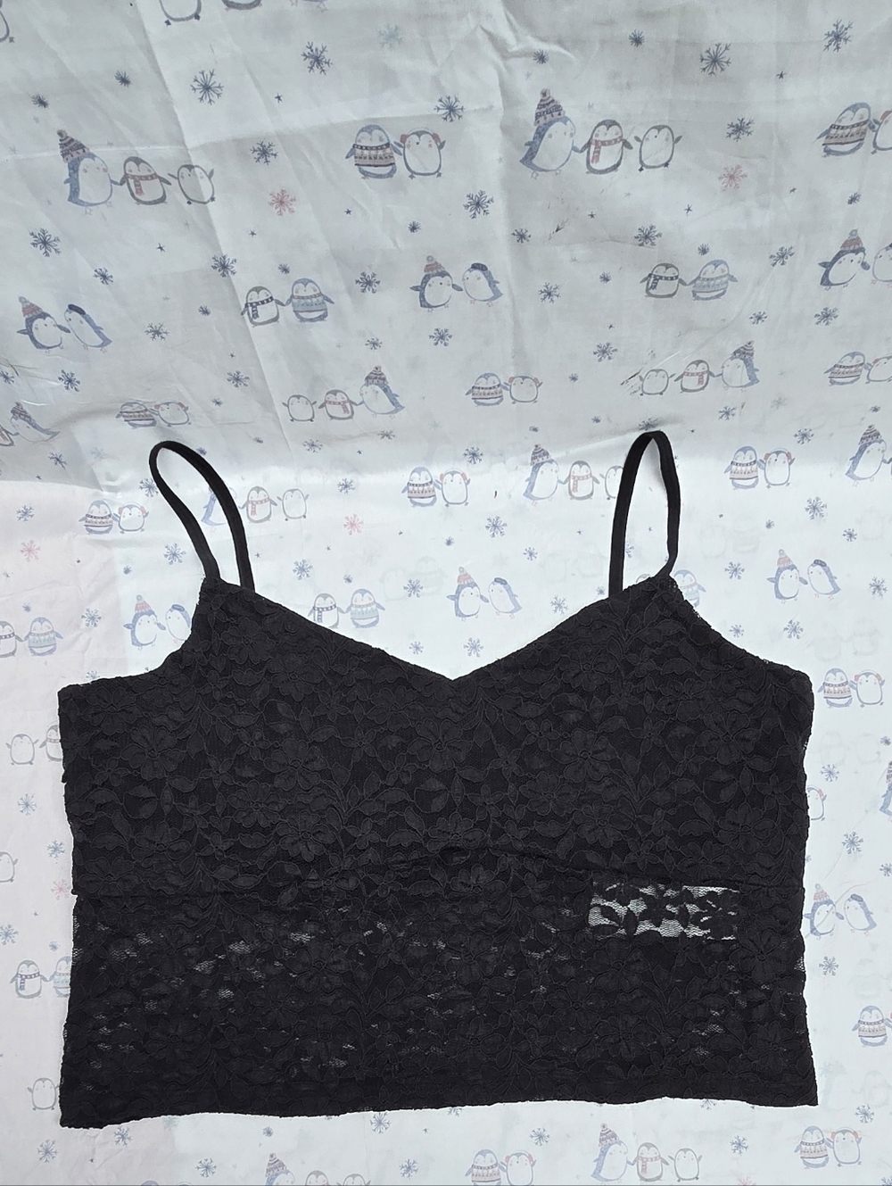 Hollister All-over lace Cami, V-neck Camisole Super Soft. Straps Adjustable. XXL